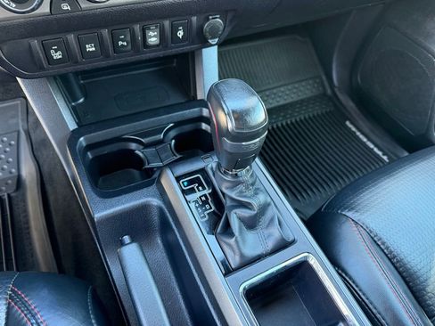 Used 2017 Toyota Tacoma TRD Pro image 23