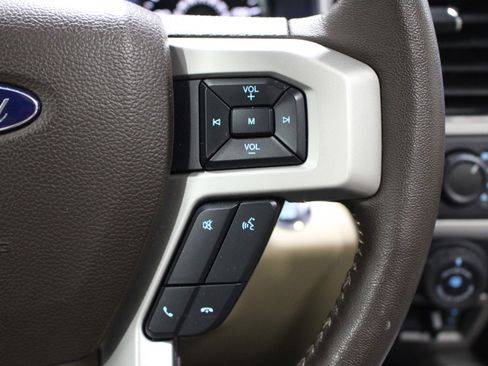 Used 2019 Ford F150 Lariat w/ Equipment Group 502A Luxury image 12