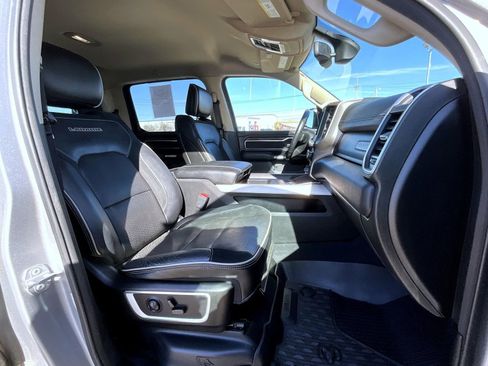 Used 2019 RAM 1500 Laramie image 16