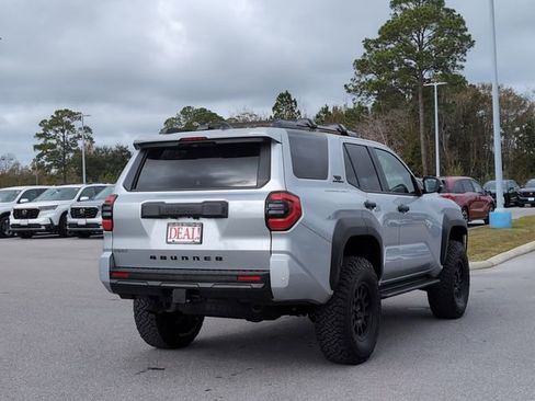 Used 2025 Toyota 4Runner TRD Off-Road Premium image 3