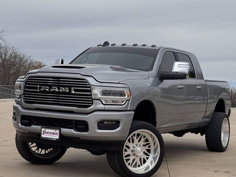 Used 2024 RAM 2500 Laramie w/ Sport Appearance Package AWD/4WD image 2