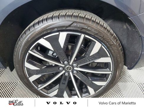 Certified 2026 Volvo XC60 B5 Ultra w/ Protection Package Premier image 12