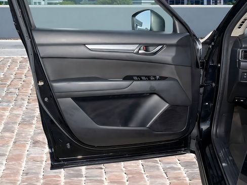 Used 2018 MAZDA CX-5 Sport image 10