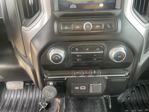 Used 2022 GMC Sierra 2500 Pro w/ Convenience Package image 19