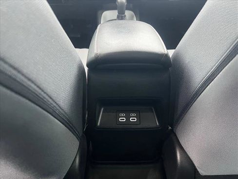 Certified 2023 Toyota Corolla SE image 18