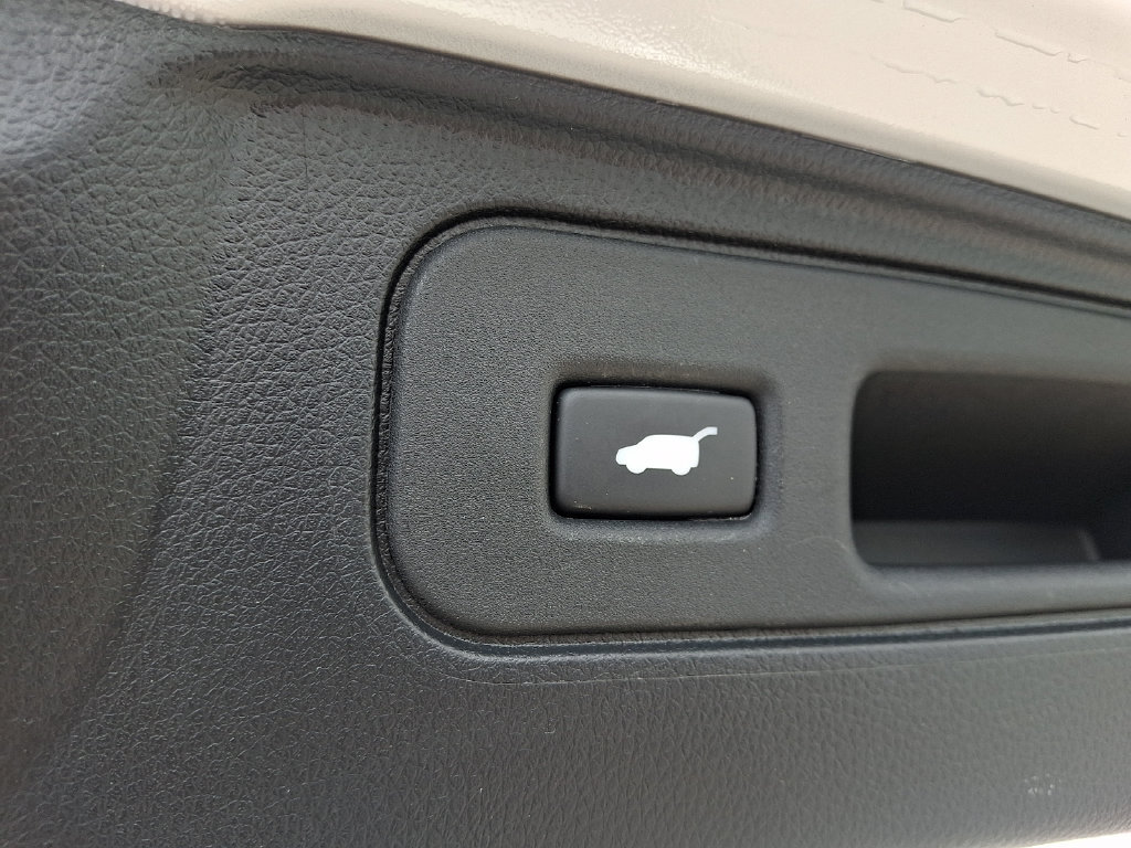 Used 2023 Honda Passport EX-L image 29