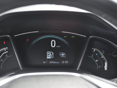 Used 2017 Honda Civic Touring image 22