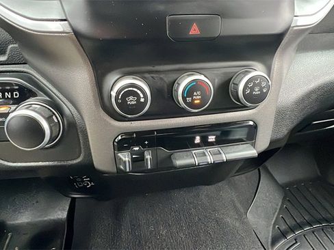 Used 2019 RAM 2500 Big Horn image 30