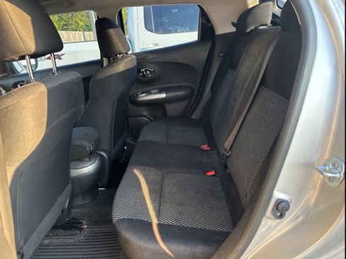 Used 2016 Nissan Juke S FWD image 9