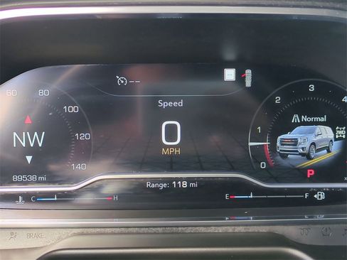 Used 2022 GMC Yukon XL SLT w/ SLT Premium Package image 11