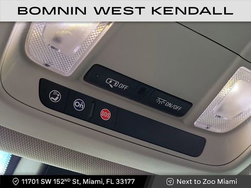 Used 2021 Chevrolet Traverse LS image 20