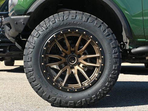 Used 2024 Ford Bronco Badlands image 25