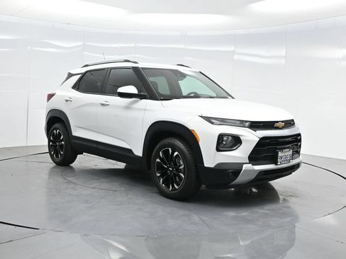 Used 2023 Chevrolet TrailBlazer LT FWD image 31