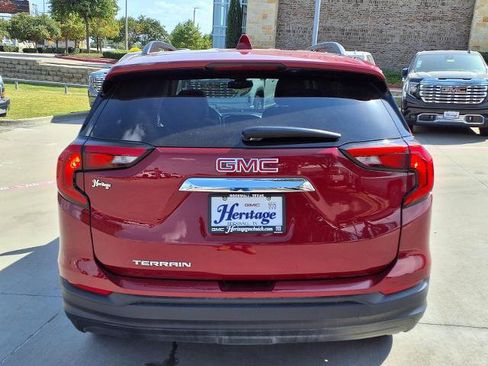 Used 2021 GMC Terrain SLE w/ Driver Convenience Package FWD image 24
