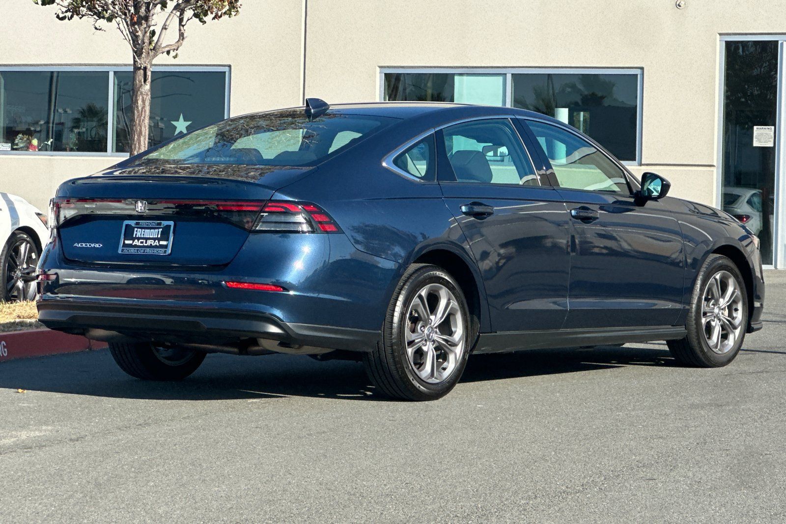 Used 2024 Honda Accord EX image 4