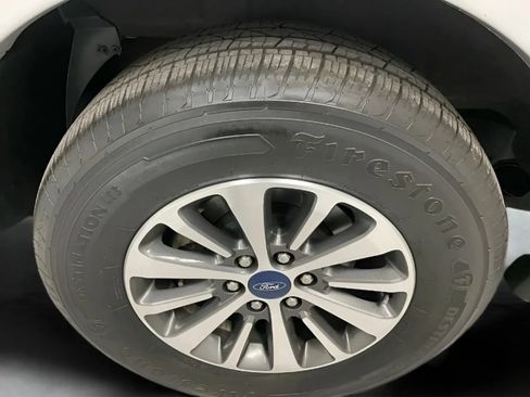 Used 2017 Ford Expedition XLT AWD/4WD image 26