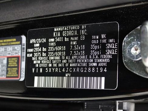 Used 2024 Kia Sorento S image 17