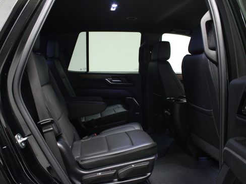 Used 2025 GMC Yukon Denali image 16