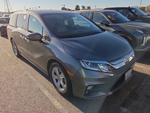 Used 2020 Honda Odyssey EX-L image 2