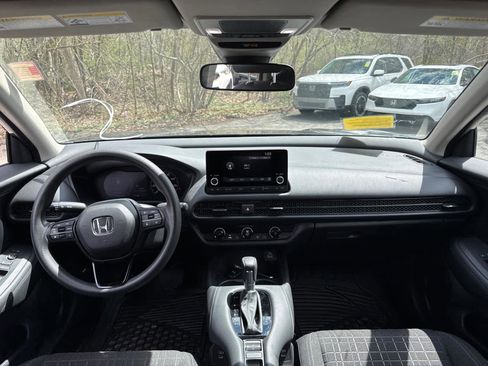 Used 2024 Honda HR-V LX image 30