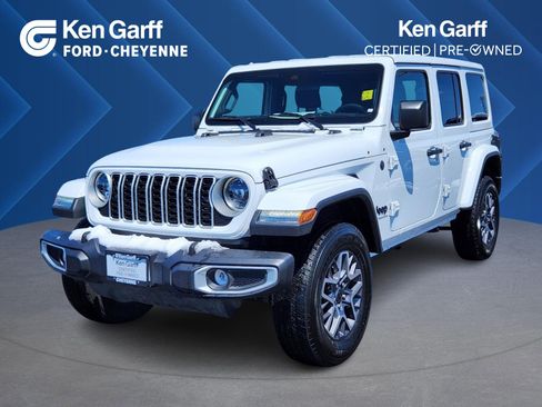 Used 2025 Jeep Wrangler Unlimited Sahara AWD/4WD image 1