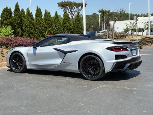New 2026 Chevrolet Corvette Z06 w/ Stealth Interior Trim Package RWD image 9