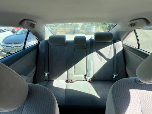 Used 2010 Toyota Camry XLE FWD image 10