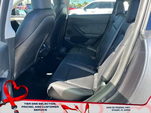 Used 2024 Tesla Model Y Long Range image 11