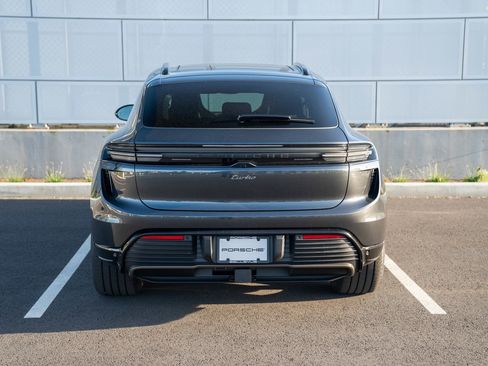 New 2026 Porsche Macan Turbo Electric AWD/4WD image 7