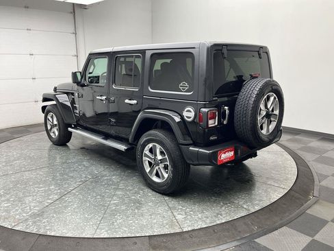 Used 2022 Jeep Wrangler Unlimited Sahara w/ Cold Weather Group AWD/4WD image 2
