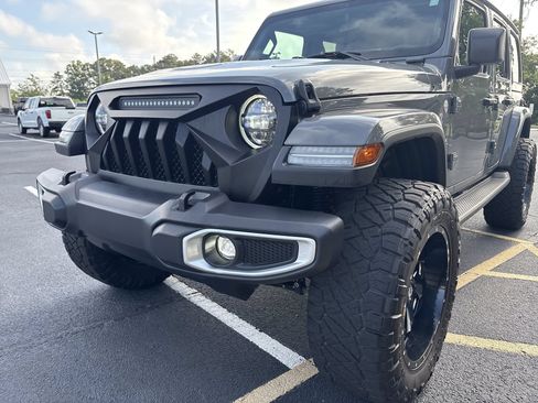 Used 2023 Jeep Wrangler Unlimited Sahara w/ LED Lighting Group AWD/4WD image 25