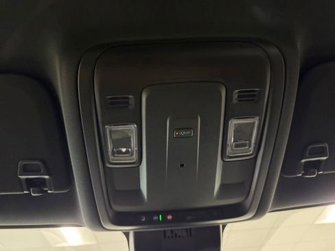 New 2026 Chevrolet Suburban LS image 17