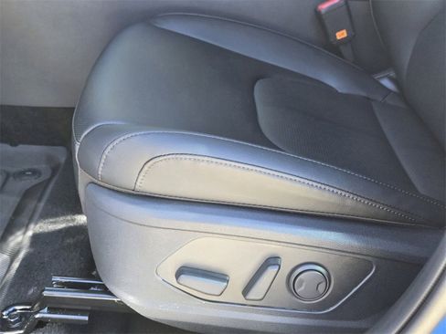 New 2026 Kia Sportage EX w/ EX Panorama Roof Package image 17