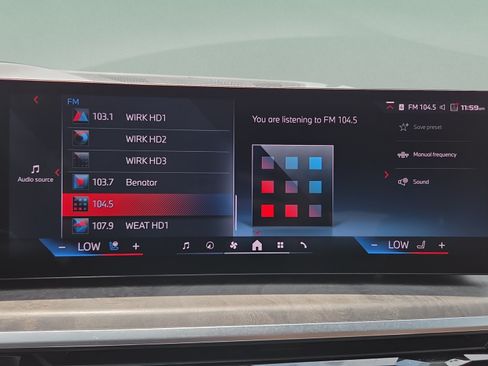 Used 2025 BMW X6 M60i AWD/4WD image 29