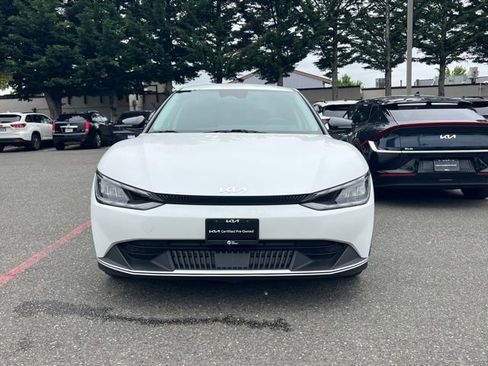 Certified 2024 Kia EV6 Light AWD/4WD image 4