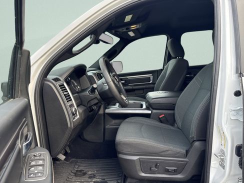 Used 2022 RAM 1500 Classic Warlock w/ Electronics Group image 10