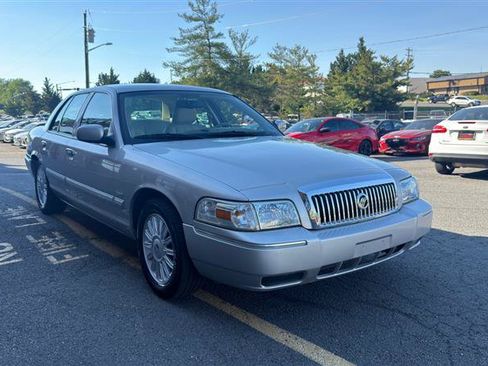 Used 2009 Mercury Grand Marquis LS RWD image 2
