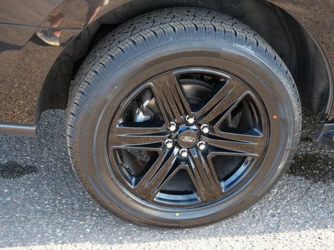 Used 2021 Ford Expedition XLT AWD/4WD image 7