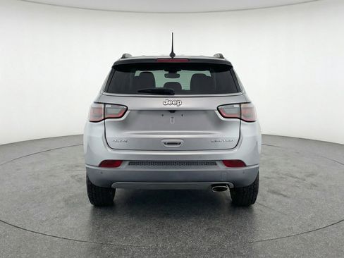 Used 2025 Jeep Compass Trailhawk AWD/4WD image 7