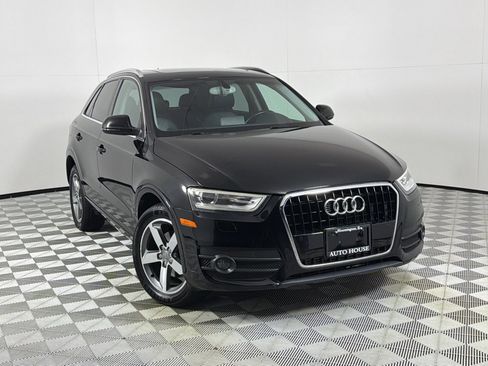 Used 2015 Audi Q3 2.0T Premium Plus w/ Driver Assistance Package FWD image 2
