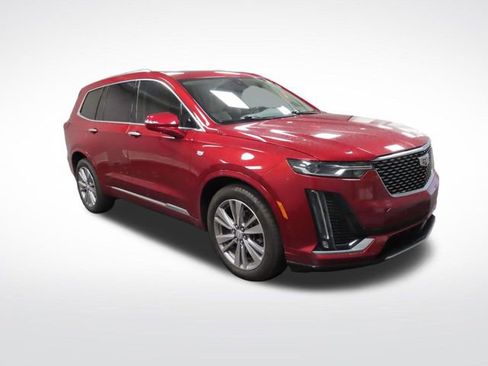 Certified 2023 Cadillac XT6 Premium Luxury w/ Technology Package FWD image 7