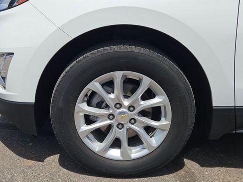 Used 2020 Chevrolet Equinox LT FWD image 18