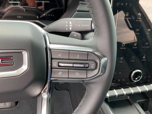 New 2025 GMC Acadia Elevation image 9