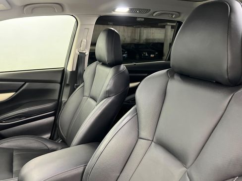 Used 2021 Subaru Ascent Limited w/ Technology Package AWD/4WD image 16