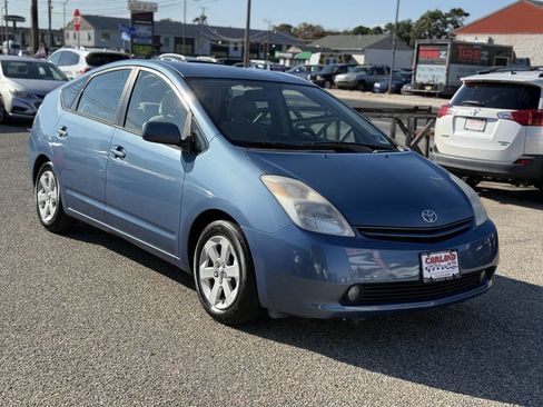 Used 2004 Toyota Prius image 1