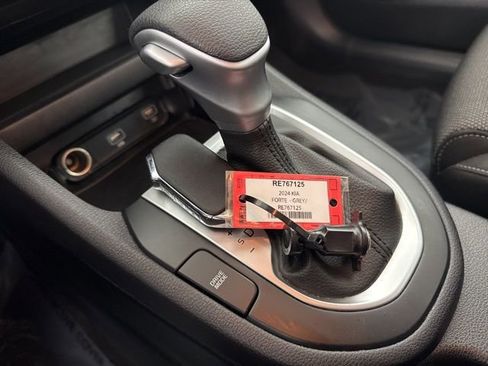 Certified 2024 Kia Forte LXS image 29