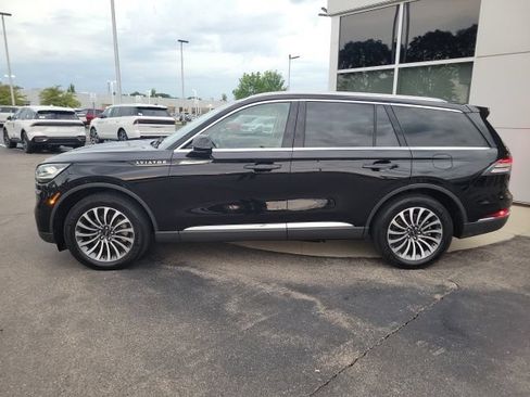 Certified 2024 Lincoln Aviator Reserve w/ Elements Package Plus AWD/4WD image 8