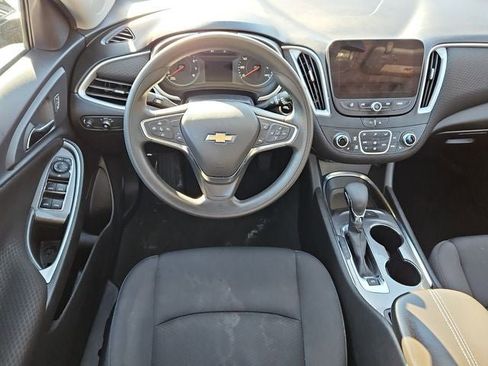Used 2024 Chevrolet Malibu LT image 16