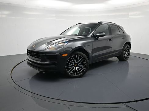 Used 2026 Porsche Macan AWD/4WD image 1