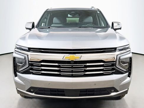Certified 2025 Chevrolet Suburban Premier image 2